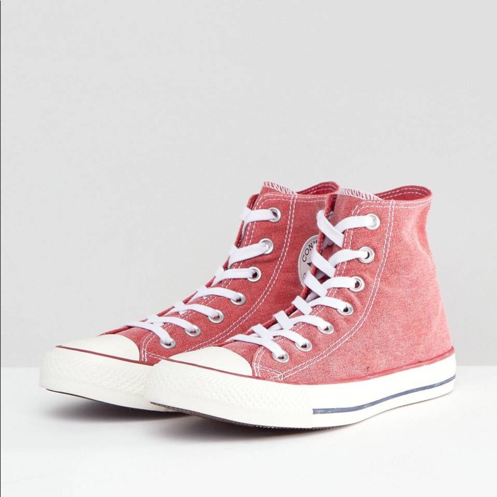 Converse All Star Hi-Tops in Stonewashed Red